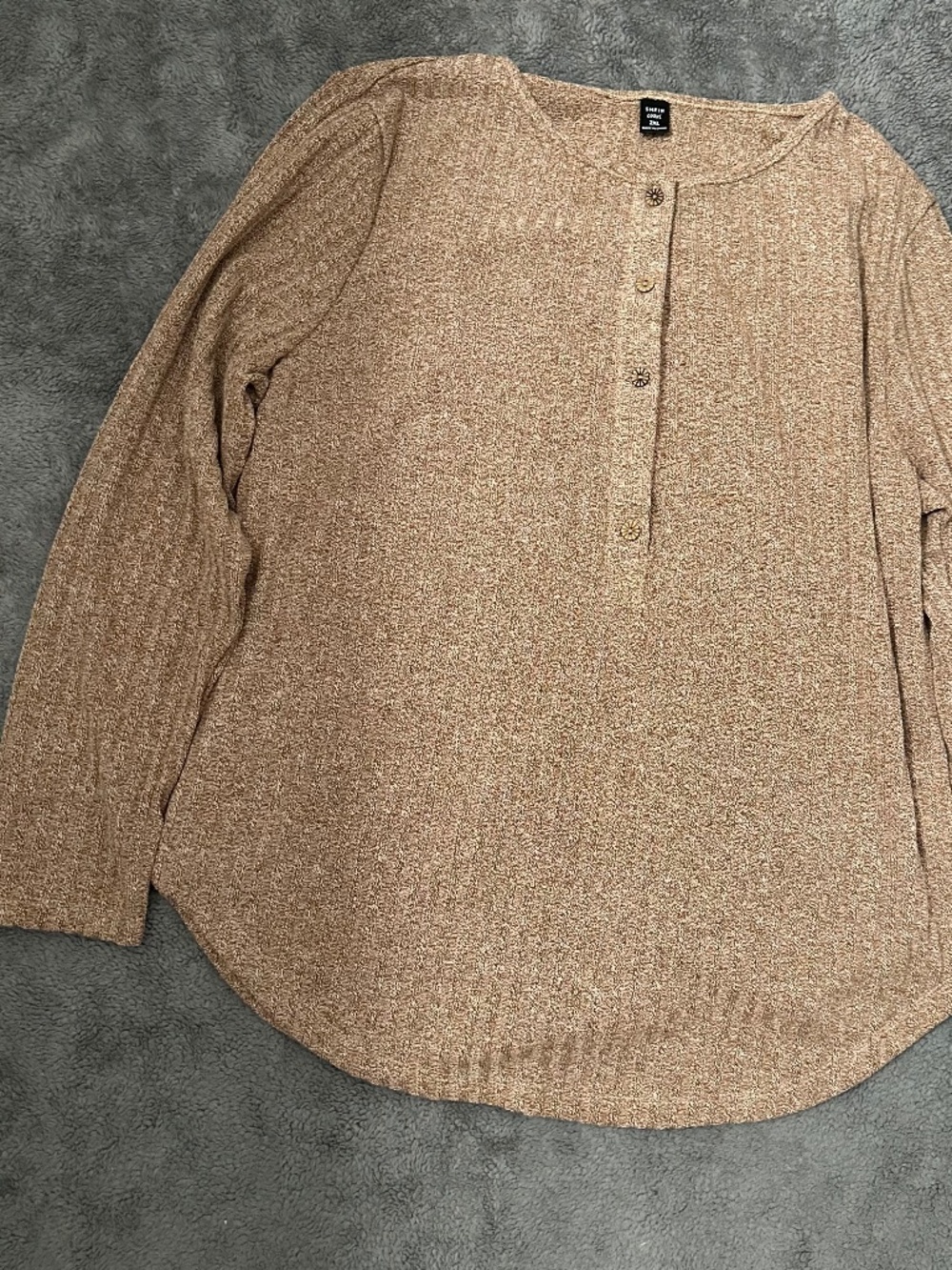 SHEIN Lune Half Button Curved Hem Knit Pullover